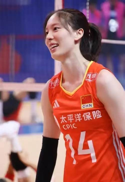开云体育-中国女排五大美女盘点:第二名毫无争议,第一名出人意料|张常宁|惠若琪|李月明|郑益昕|赛场_新浪体育_新浪新闻